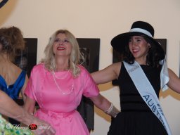 Fashion Show in der Contemplor Galerie Wien am 14. 03. 2024